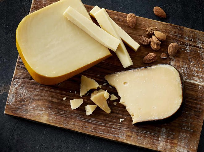 Everything you need to know about Semi Hard Cheese Castello Castello®️