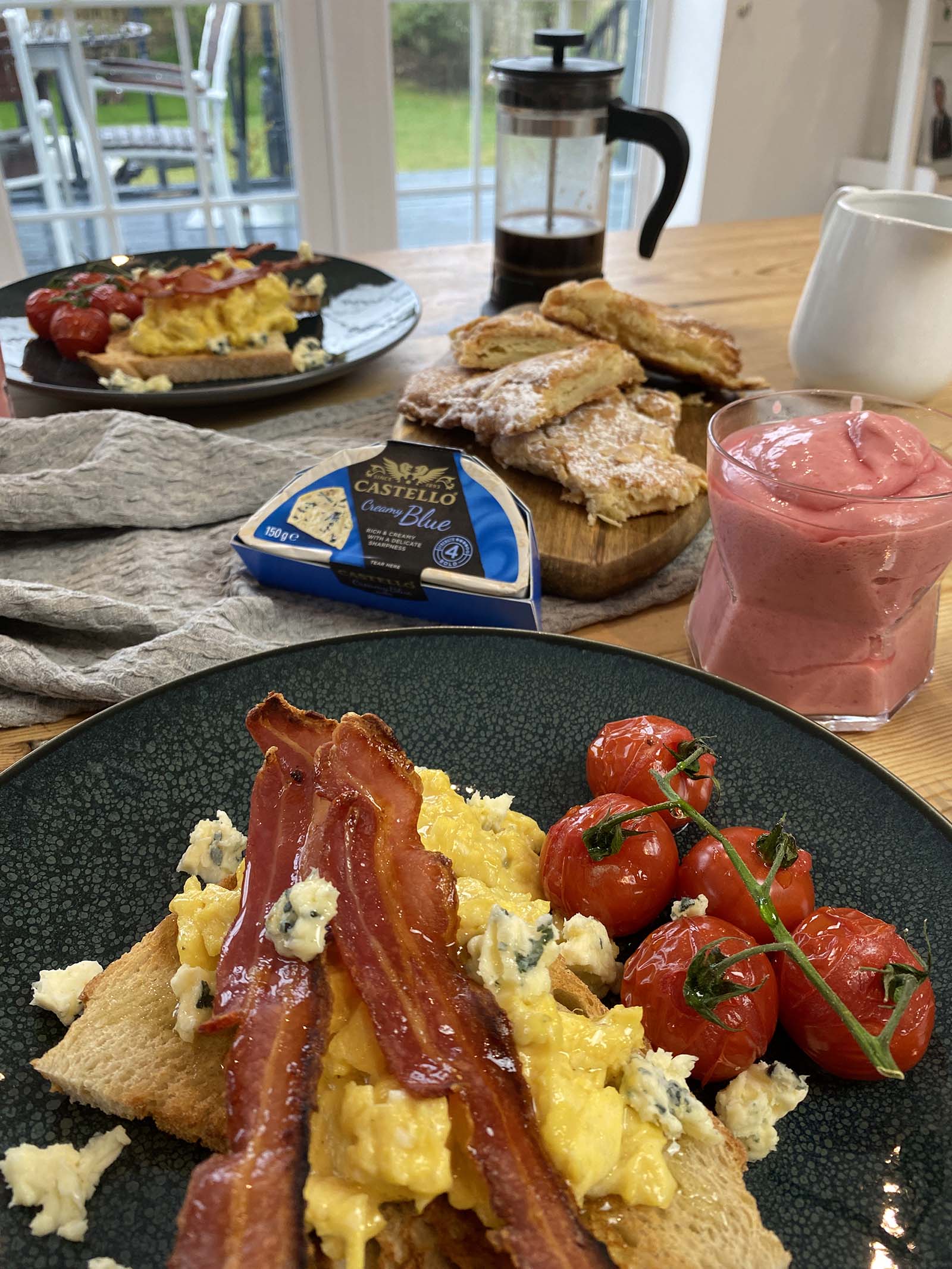 Scrambled Eggs with a Creamy Blue Twist
